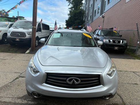 Used 2013 INFINITI FX37 AWD w/ Premium Pkg image 2