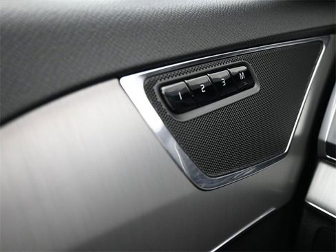 Used 2023 Volvo XC90 B5 Core image 34