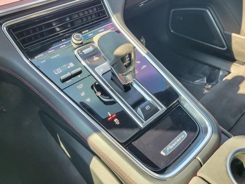 Used 2022 Porsche Panamera GTS image 14