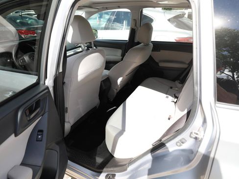 Used 2016 Subaru Forester 2.5i Premium AWD/4WD image 14