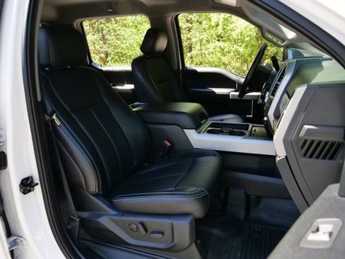 Used 2021 Ford F250 Lariat w/ Lariat Value Package AWD/4WD image 42
