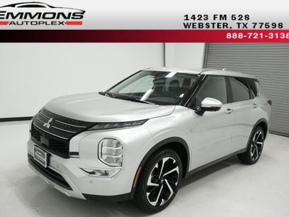Used 2023 Mitsubishi Outlander SE