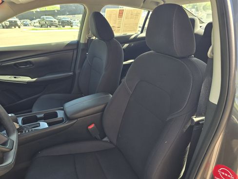 Certified 2025 Nissan Sentra S FWD image 12