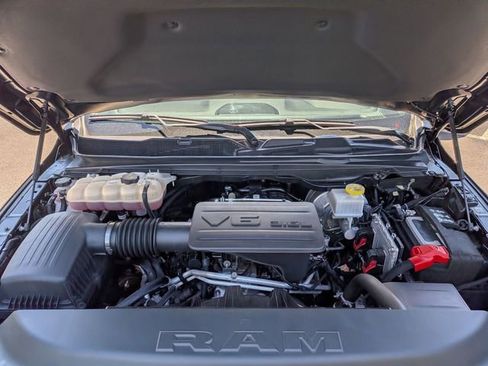 Used 2023 RAM 1500 Big Horn AWD/4WD image 32