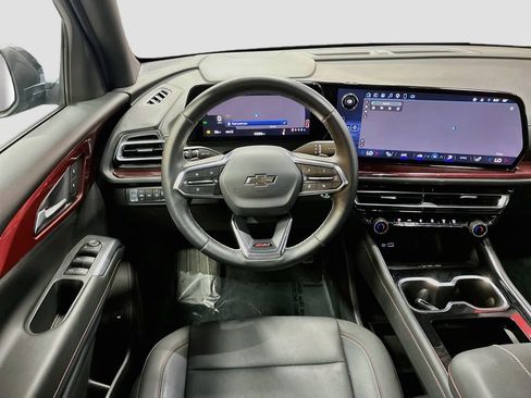 Used 2025 Chevrolet Traverse Z71 AWD/4WD image 22