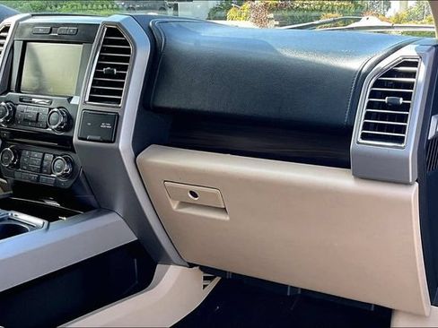 Used 2015 Ford F150 Lariat w/ Equipment Group 501A Mid RWD image 16