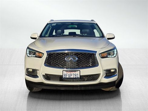 Used 2017 INFINITI QX60 AWD w/ Premium Package image 2