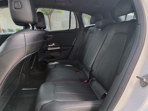Used 2021 Mercedes-Benz GLA 250 image 29