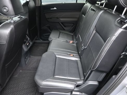 Used 2023 Volkswagen Atlas SE AWD/4WD image 28