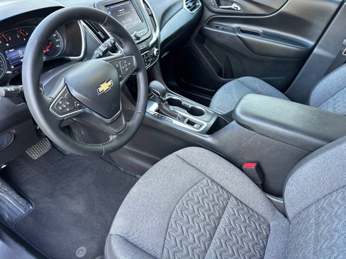 Used 2024 Chevrolet Equinox LT FWD image 10