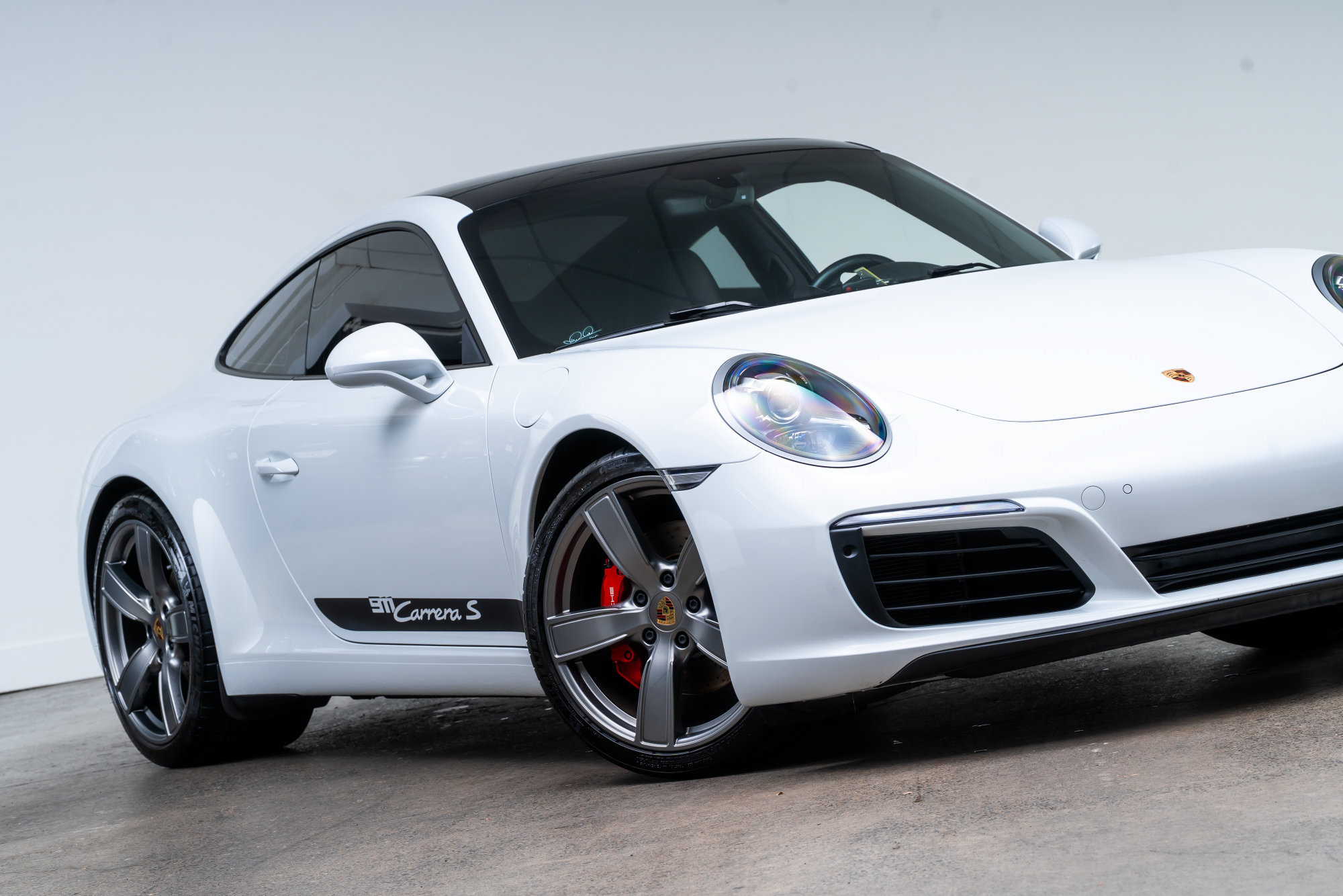 Used 2018 Porsche 911 Carrera S RWD image 2
