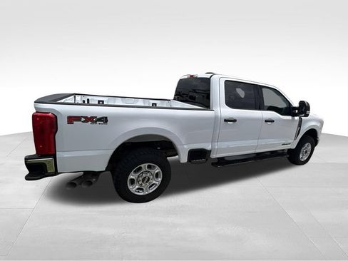 Used 2025 Ford F250 XLT w/ FX4 Off-Road Package AWD/4WD image 3