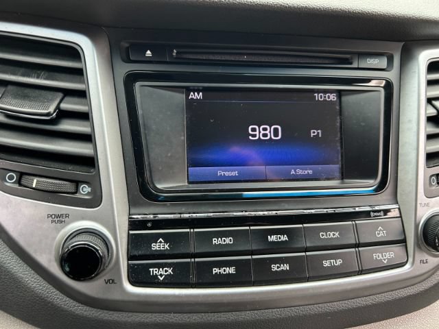Used 2016 Hyundai Tucson SE w/ Option Group 02 FWD image 12