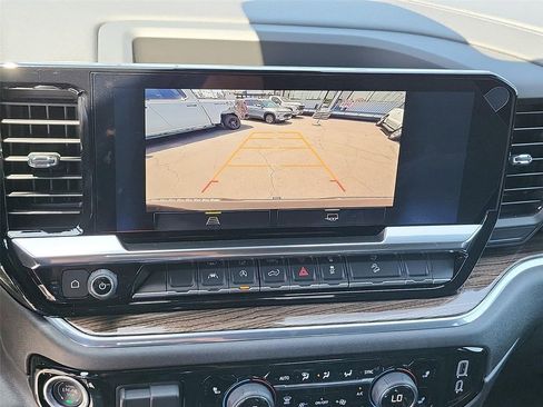 Certified 2024 Chevrolet Silverado 1500 LT Trail Boss w/ LPO, Dark Essentials Package AWD/4WD image 7