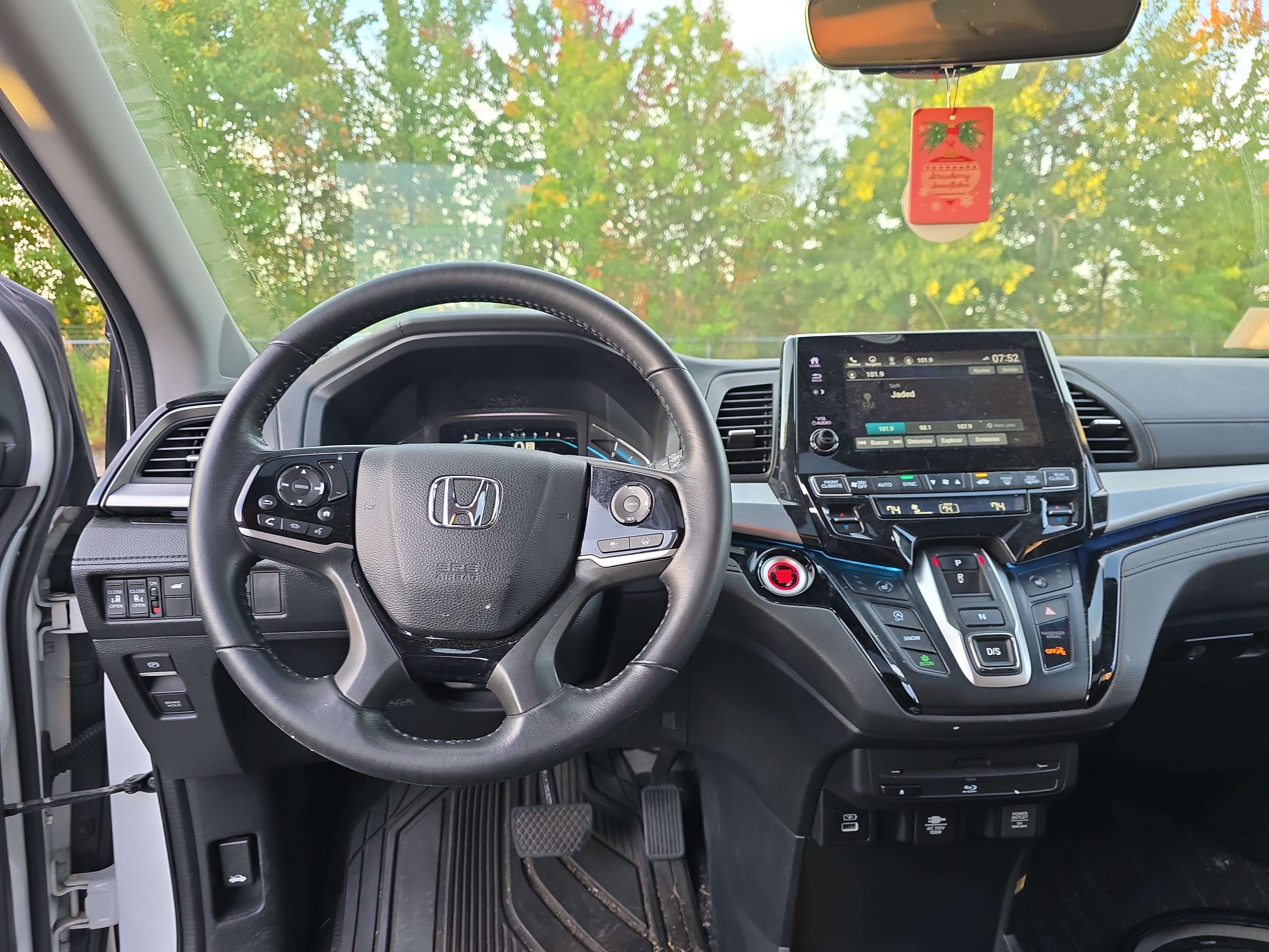 Used 2021 Honda Odyssey Touring image 32