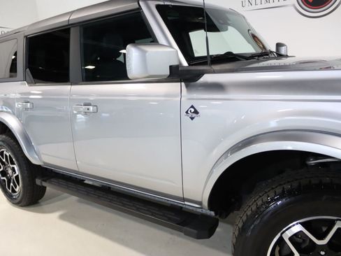 Used 2023 Ford Bronco Outer Banks AWD/4WD image 10
