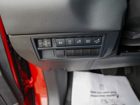 Used 2025 Toyota Tundra Limited image 19