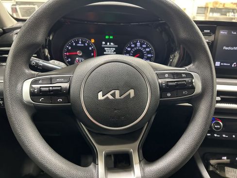 Used 2023 Kia K5 LXS image 14