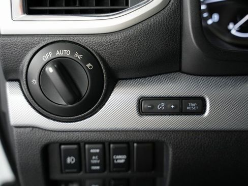 Used 2019 Nissan Titan PRO-4X image 49