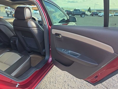 Used 2008 Chevrolet Malibu LTZ w/ Rear Power Package FWD image 33