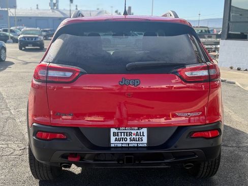 Used 2018 Jeep Cherokee Trailhawk w/ Trailer Tow Group image 8
