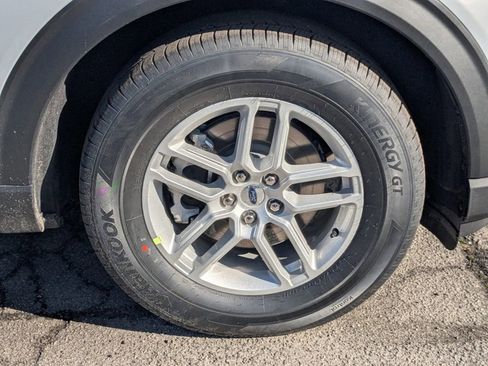 New 2026 Ford Explorer Active image 11