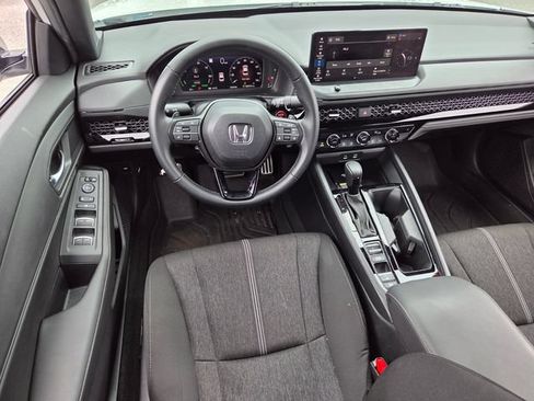 Used 2025 Honda Accord Sport image 7