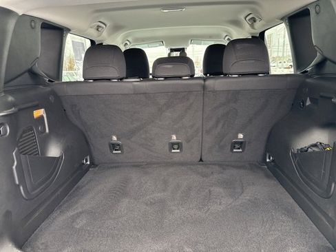 Used 2022 Jeep Renegade Latitude image 30