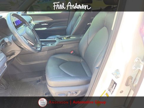 Certified 2024 Toyota Grand Highlander AWD Hybrid image 3