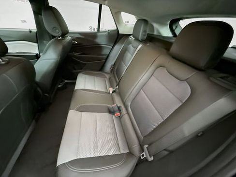 New 2026 Chevrolet Trax LT image 25