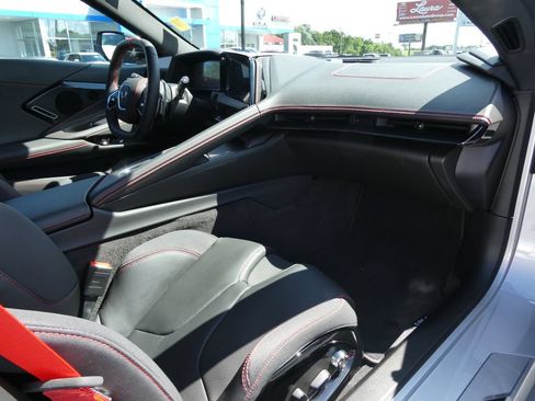 Used 2026 Chevrolet Corvette Stingray Preferred Cpe w/ Z51 Performance Package RWD image 15