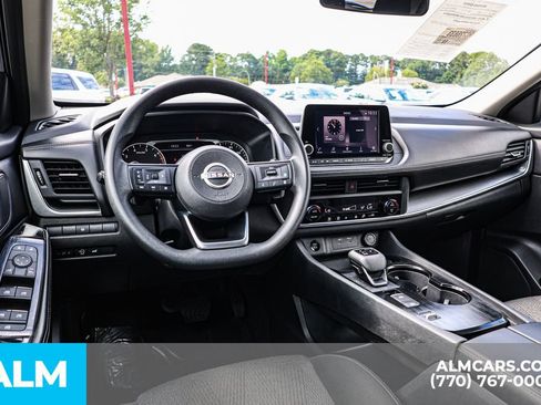 Used 2024 Nissan Rogue SV FWD image 29