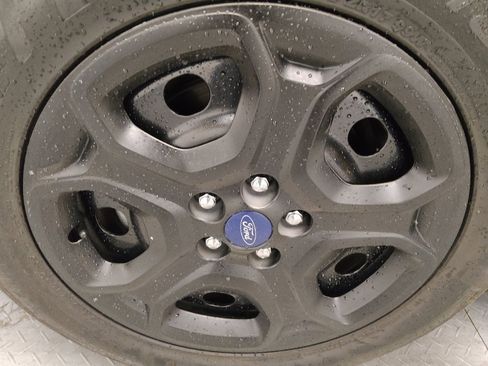 Used 2017 Ford Escape S image 31