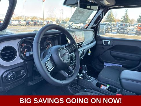 New 2025 Jeep Gladiator Sport image 23