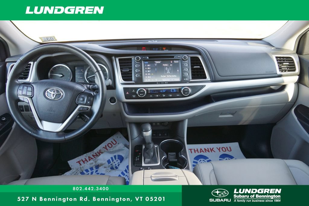 Used 2019 Toyota Highlander XLE AWD/4WD image 5