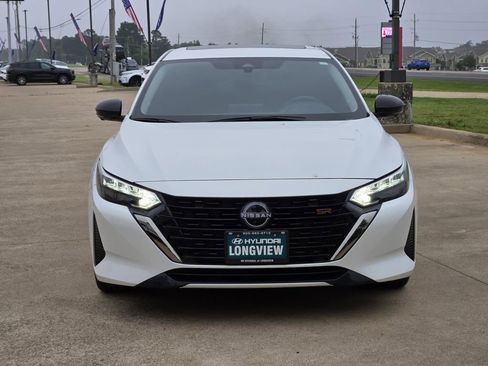 Used 2024 Nissan Sentra SR w/ SR Premium Package FWD image 2