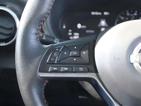 Used 2024 Nissan Kicks SR w/ SR Premium Package FWD image 22