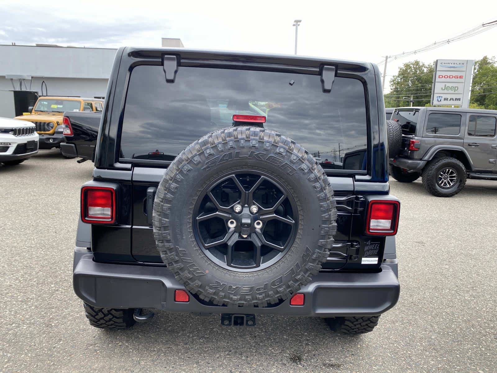 Certified 2026 Jeep Wrangler Unlimited Sport AWD/4WD image 4