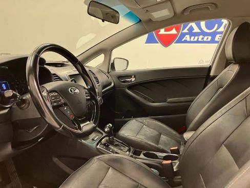 Used 2017 Kia Forte EX FWD image 31
