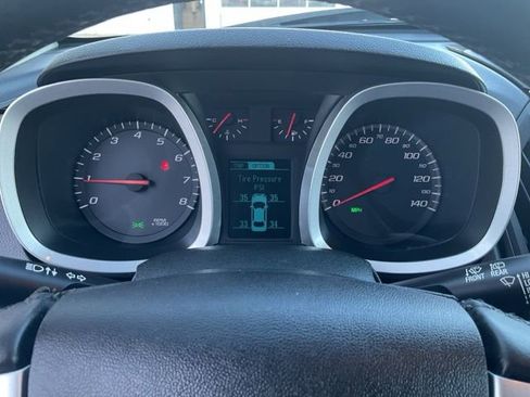 Used 2015 Chevrolet Equinox LT image 9