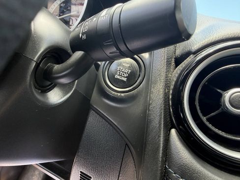 Used 2018 Toyota Yaris iA FWD image 17