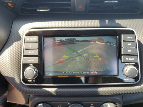 New 2025 Nissan Kicks Play S image 8