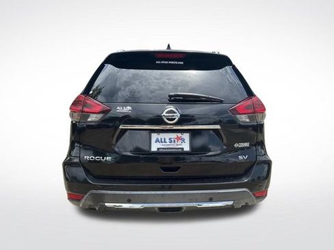 Used 2020 Nissan Rogue SV FWD image 8