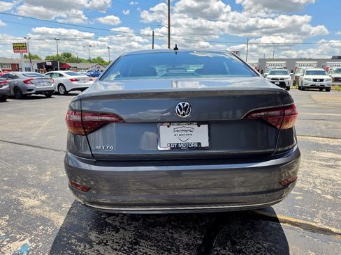 Used 2019 Volkswagen Jetta SE FWD image 6