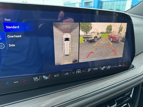 New 2026 Chevrolet Suburban Premier AWD/4WD image 41