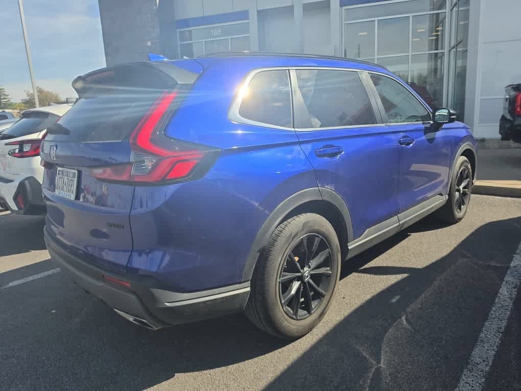 Used 2025 Honda CR-V Sport image 4