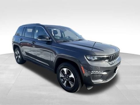 Used 2023 Jeep Grand Cherokee 4WD 4xe image 10