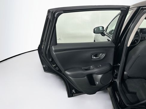 Used 2025 Honda HR-V LX image 24