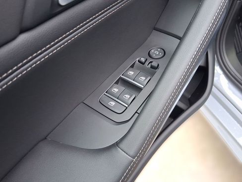 New 2026 BMW X6 xDrive40i w/ Premium Package image 21