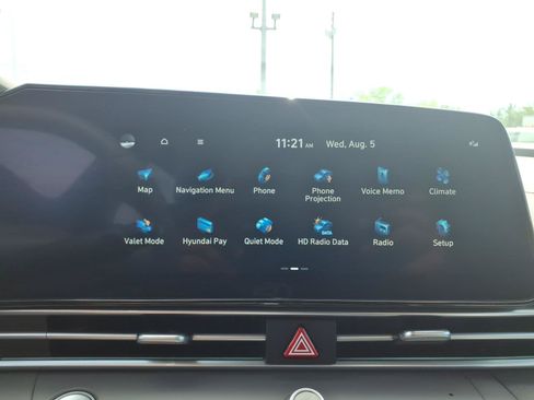 Certified 2024 Hyundai Elantra SEL w/ Convenience Package FWD image 24